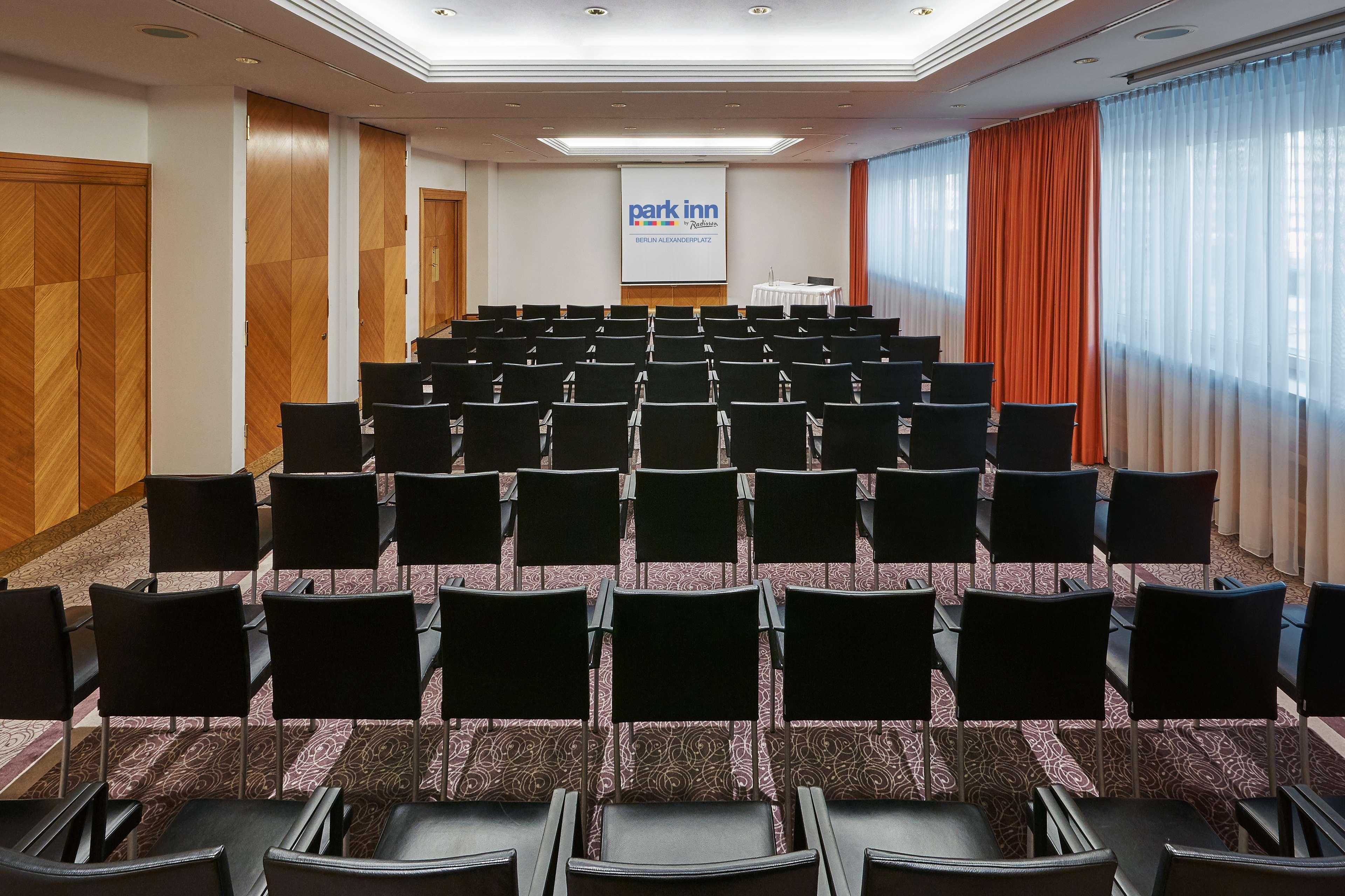 Отель Park By Radisson Alexanderplatz 4*