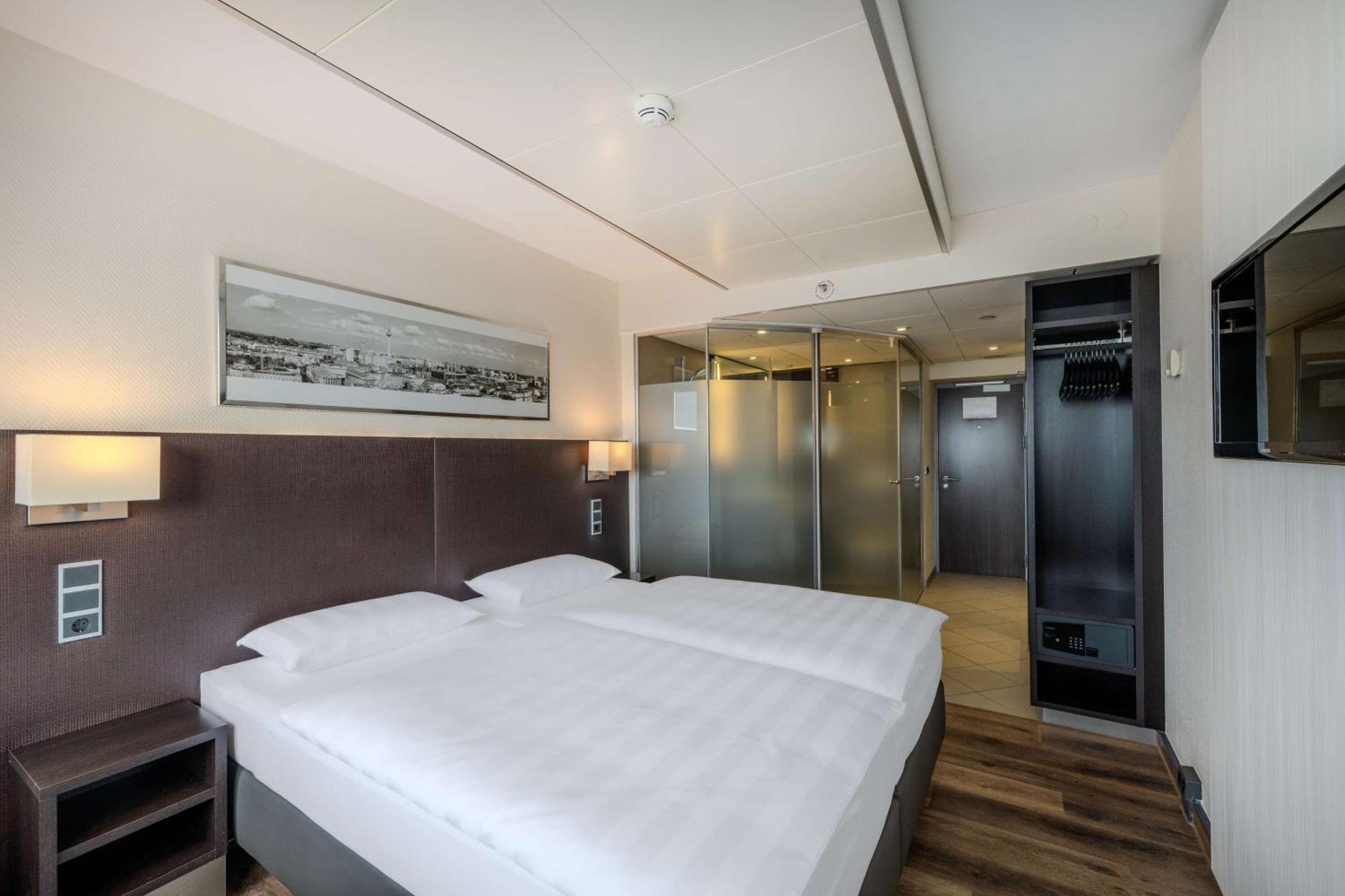 Отель Park By Radisson Alexanderplatz